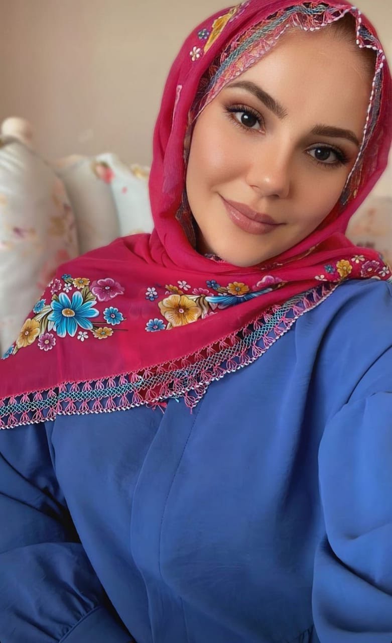 Şambayat Başarıya Odaklanmış Kadın Bayan Escort Gülce