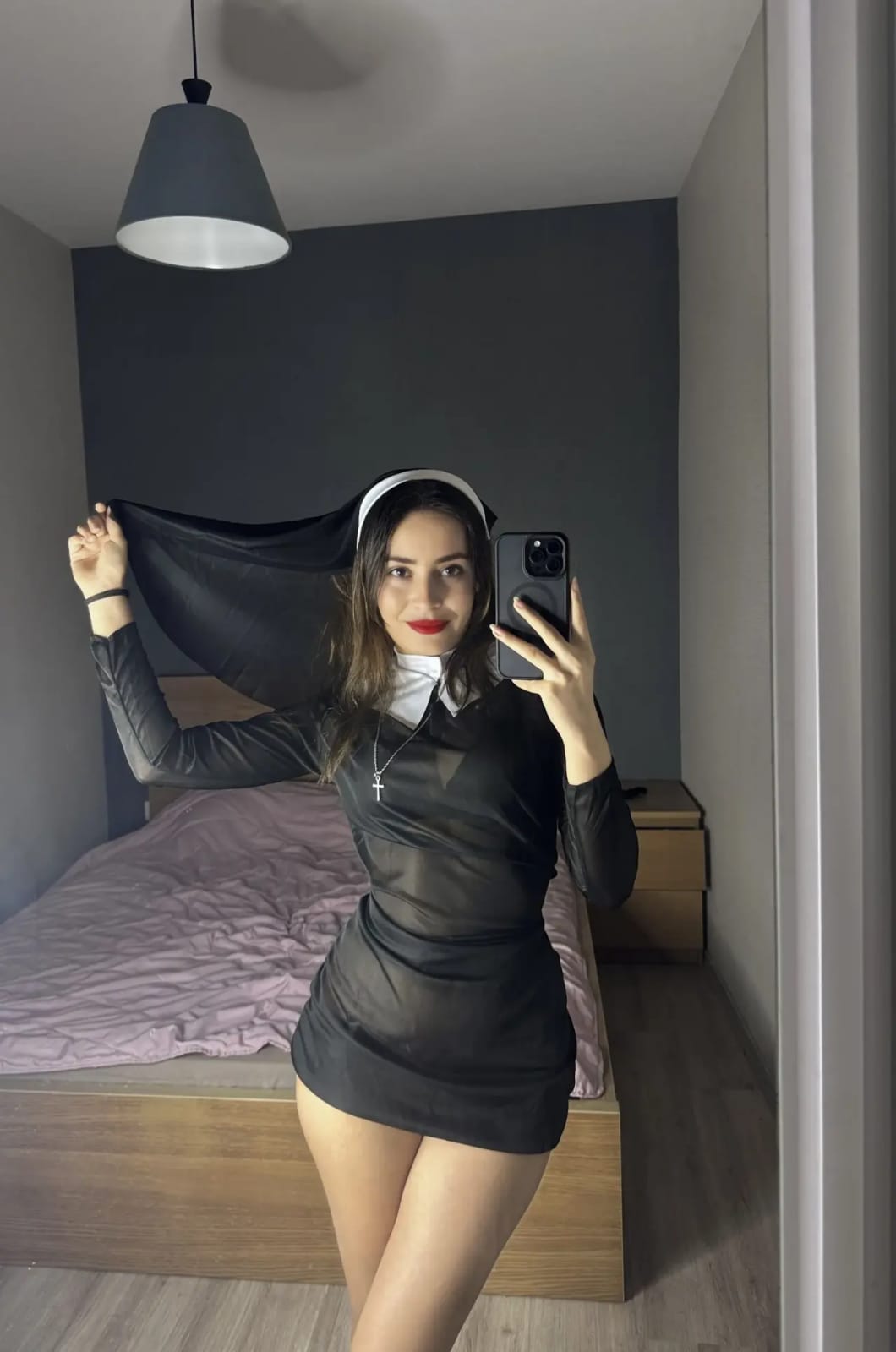 Savran Sofistike Kadın Escort Beyaz