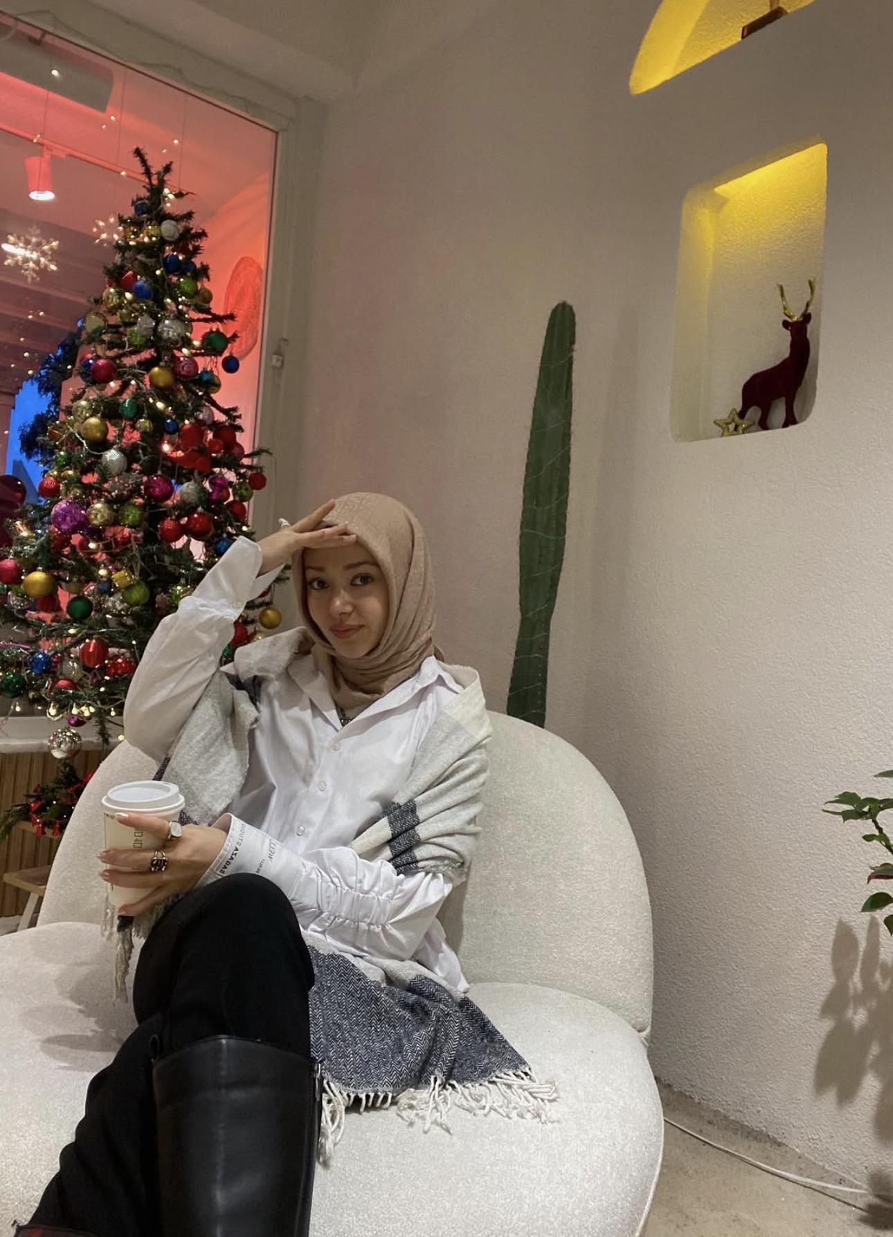Yukarınasırlı Zarif Kadın Escort Bayan Fatma